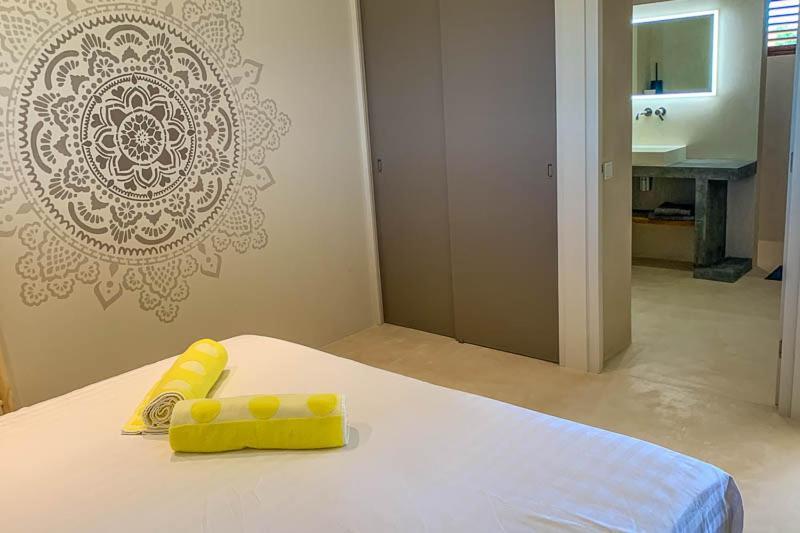 Isla Penthouse & Garden Apartments Bonaire Kralendijk  Bagian luar foto