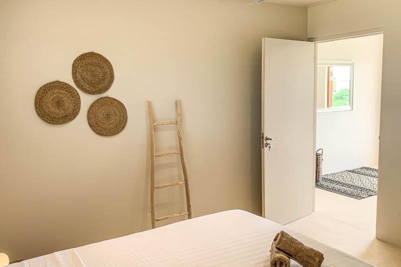 Isla Penthouse & Garden Apartments Bonaire Kralendijk  Bagian luar foto